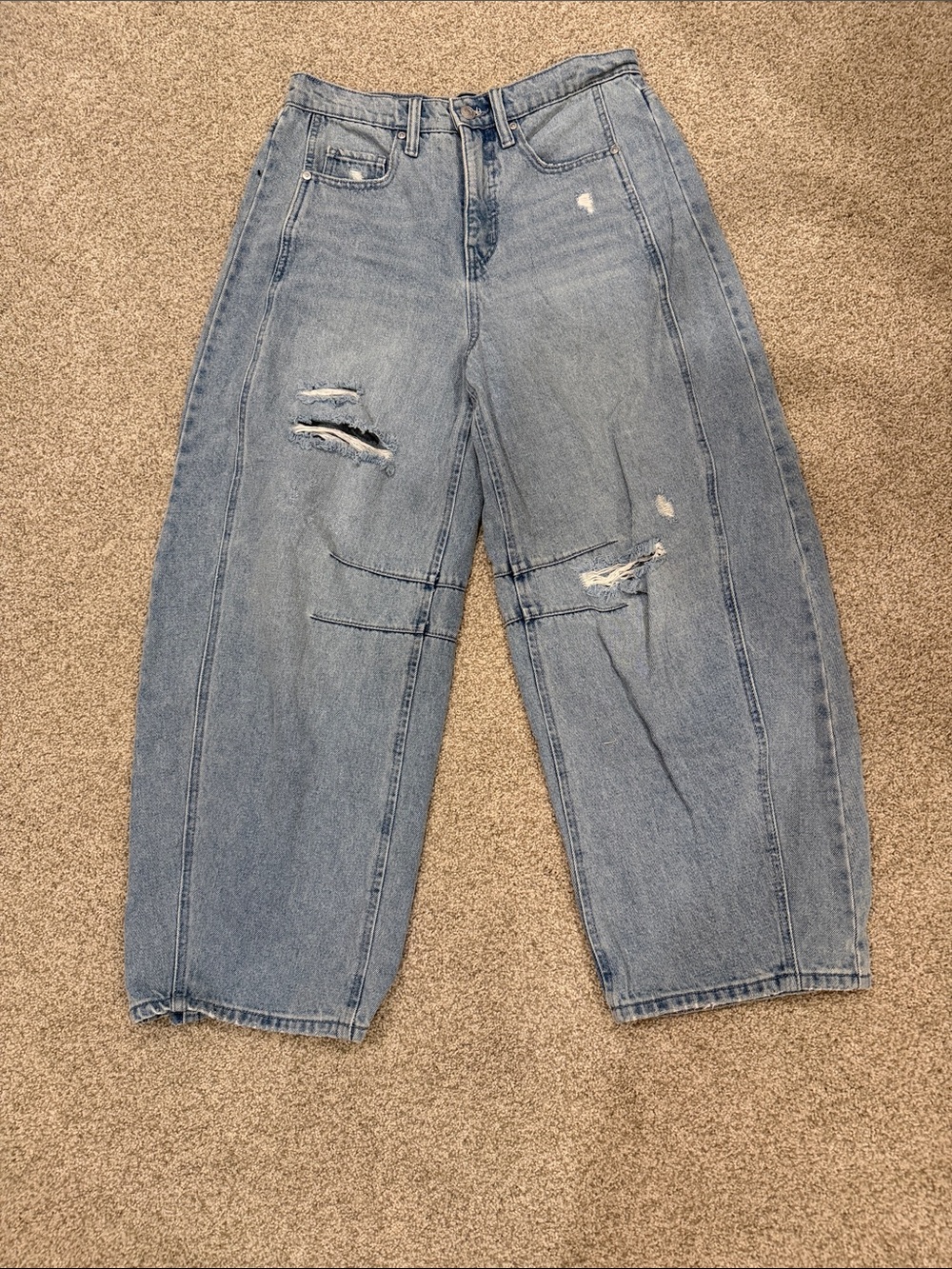 Women’s distressed barrel leg jeans by scoop